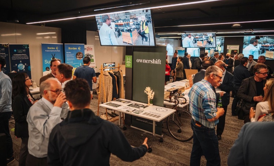 Exhibits and networking at Showcase 1